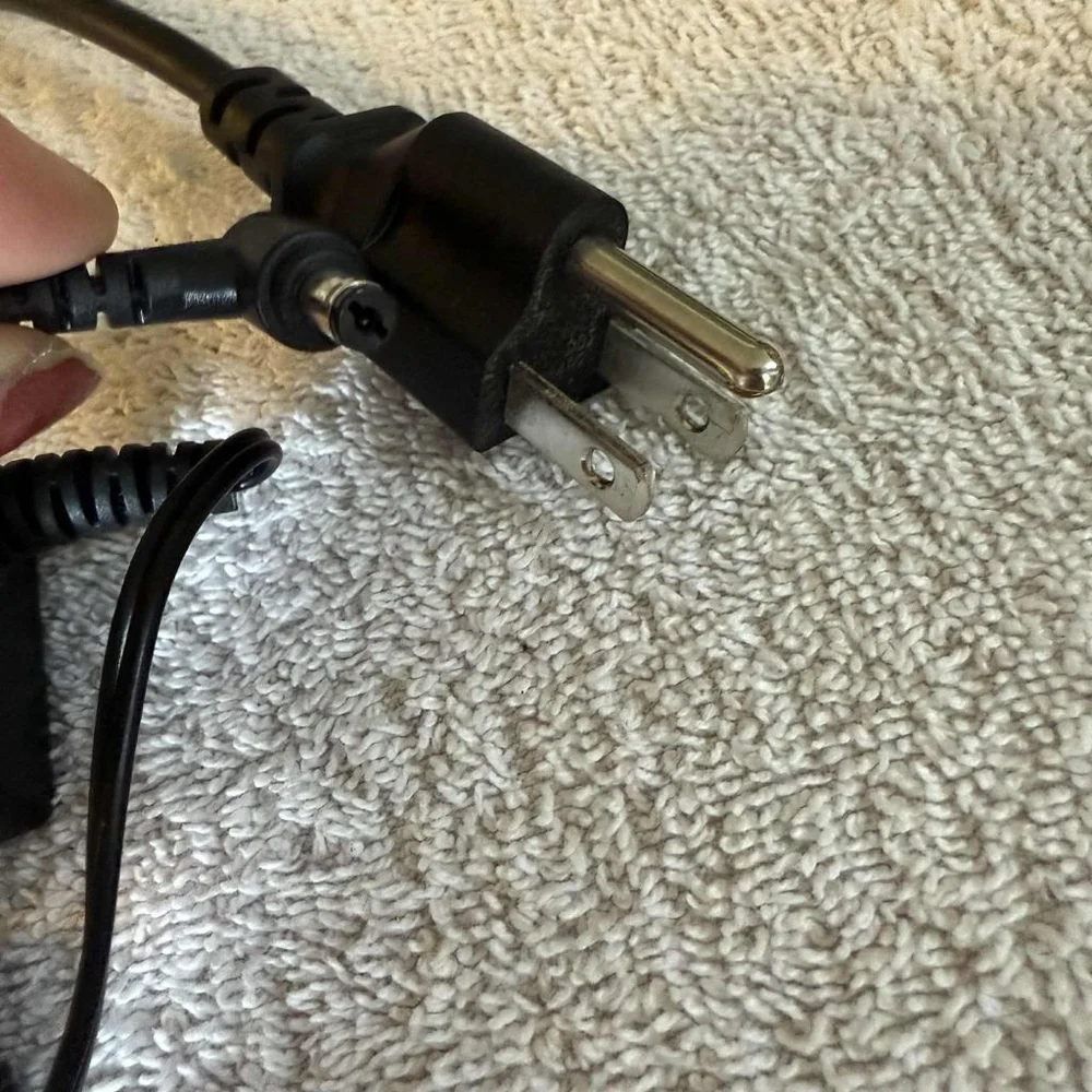 HONOTO AC/DC Power Adapter Black